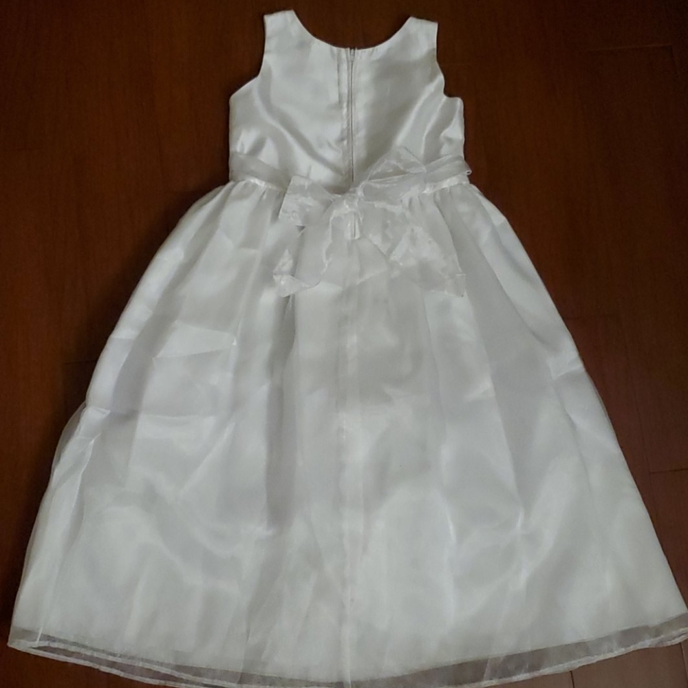 Dress - Picture 3 of 4